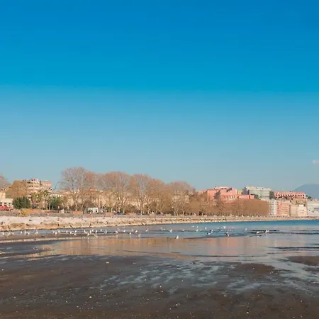 Chiaia Premium Flat, Center, Near Seaside Apartment *